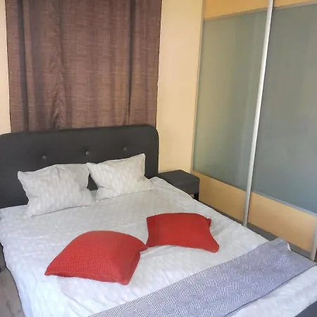 For 2 In The Centre Of Town *
